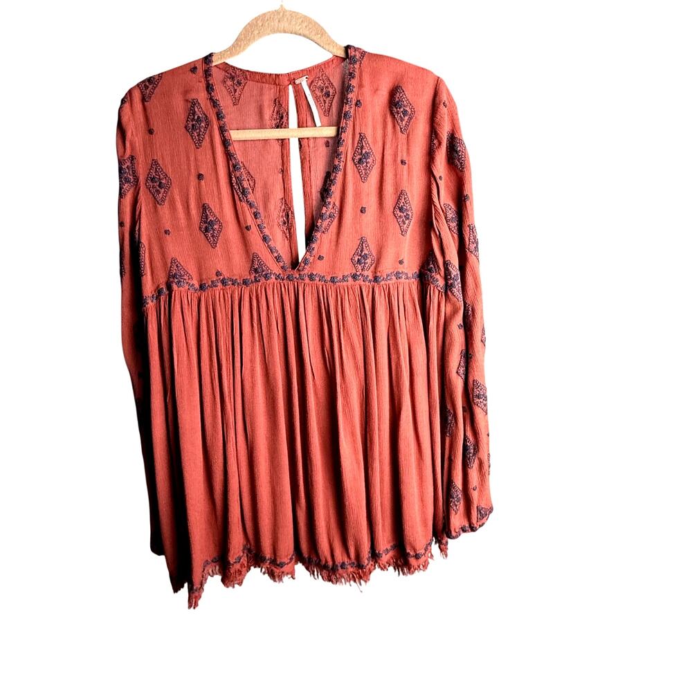 Free People Peasant style embroidered blouse oversize sz XS